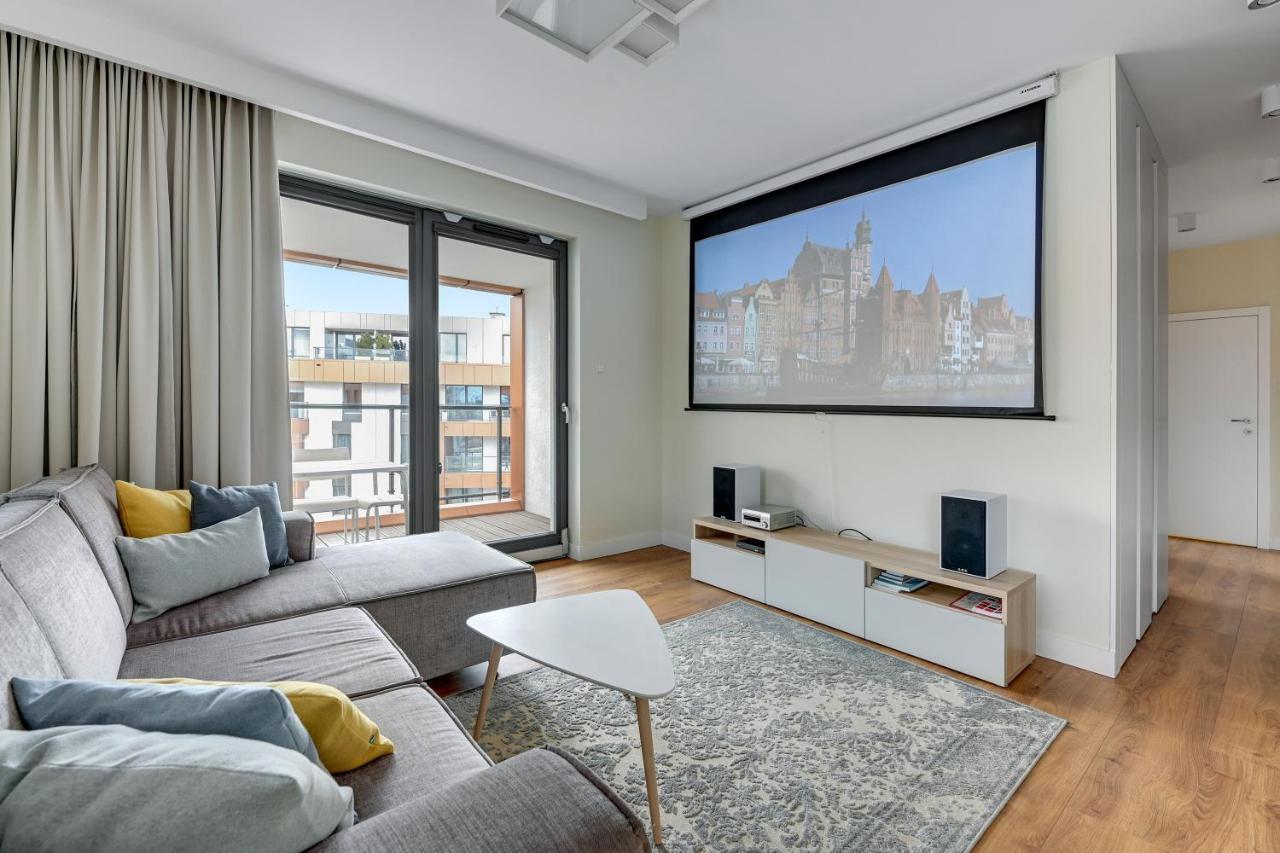 Premium Family & Business Old Town Riverside Apartment With Parking Γκντανσκ Εξωτερικό φωτογραφία