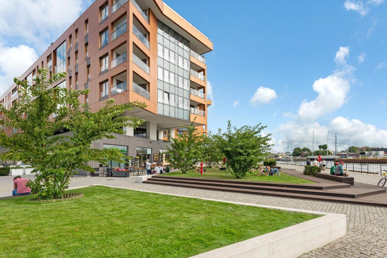Premium Family & Business Old Town Riverside Apartment With Parking Γκντανσκ Εξωτερικό φωτογραφία